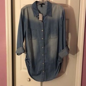 Derek Heart Denim Button Down